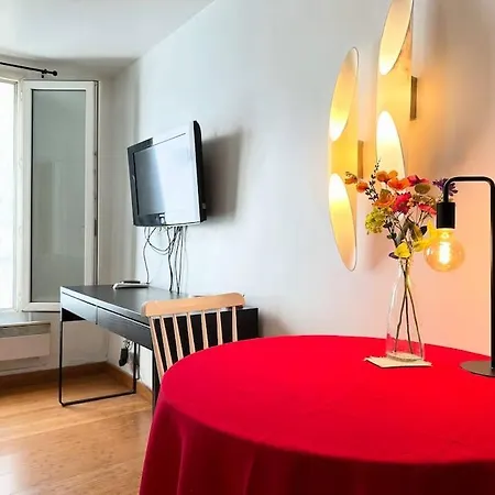 Apartament Profile Et Identite Volee Paryż
