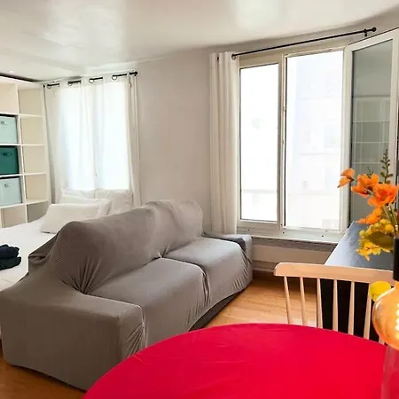 Apartament Profile Et Identite Volee Paryż