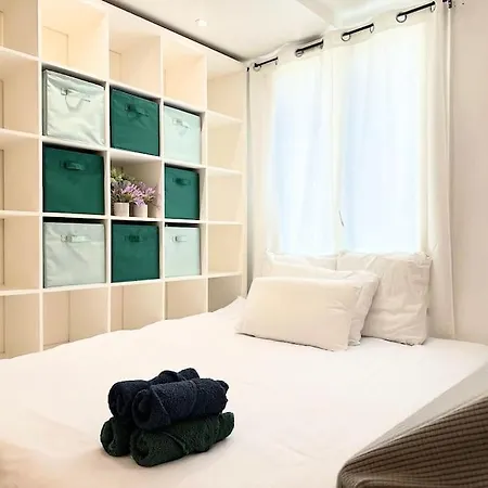Profile Et Identite Volee Apartament Paryż